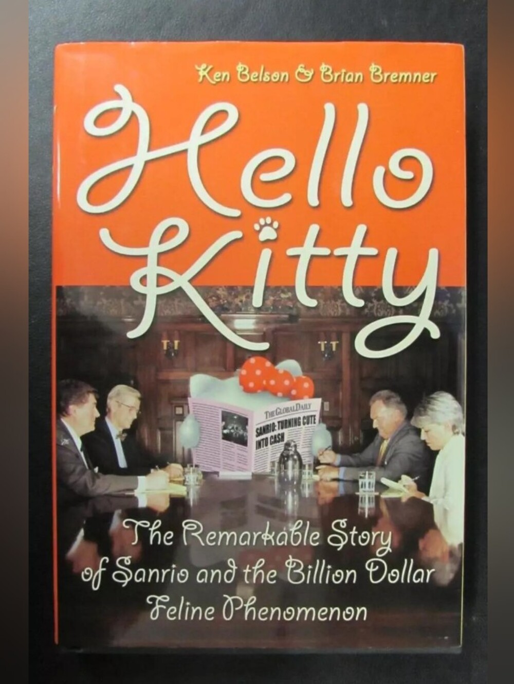 Rare 2004 HELLO KITTY (Hardcover)KEN BELSON & BRIAN BREMNERPublished by WILEY